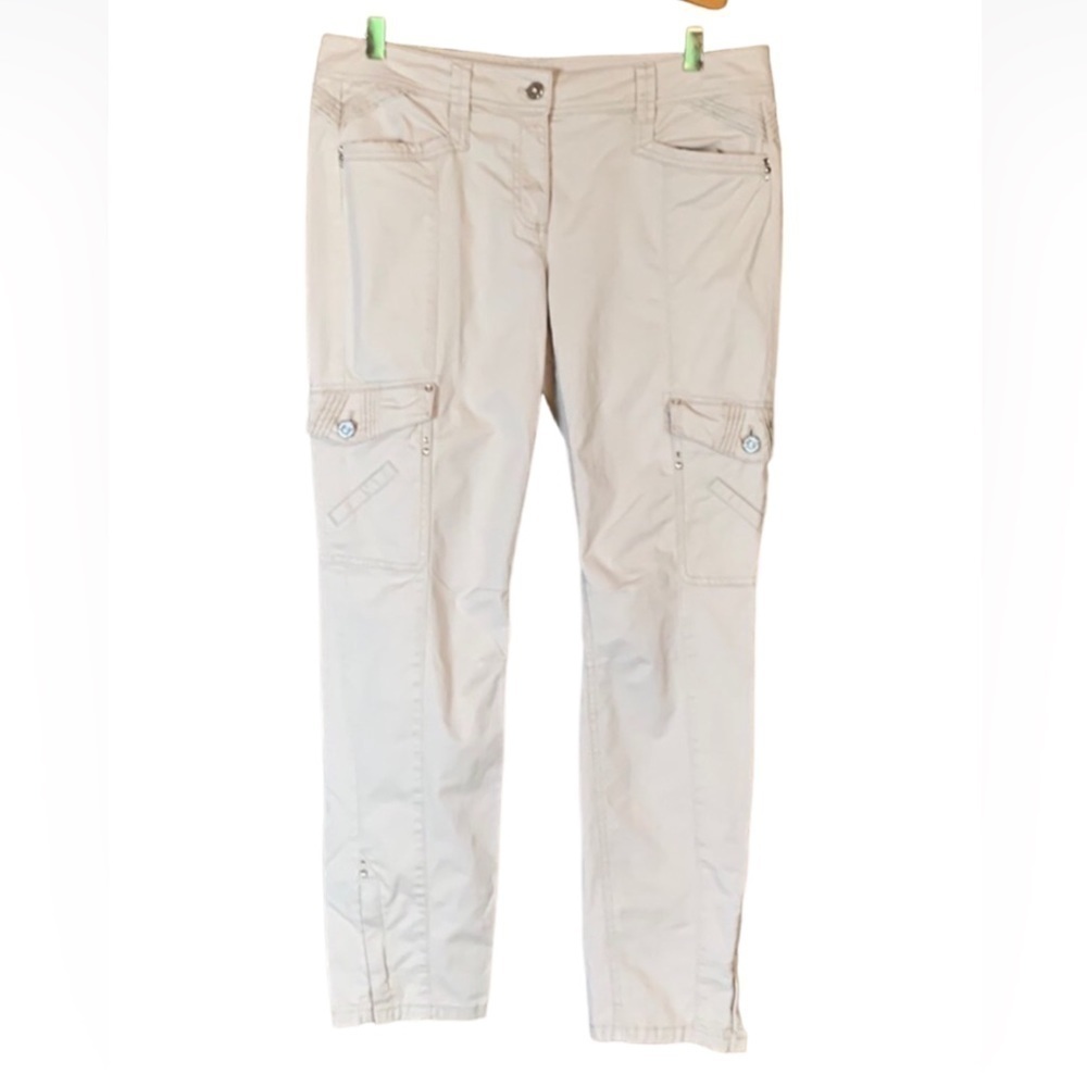 White House Black Market tan slim ankle pants with ankle zipper Size 8